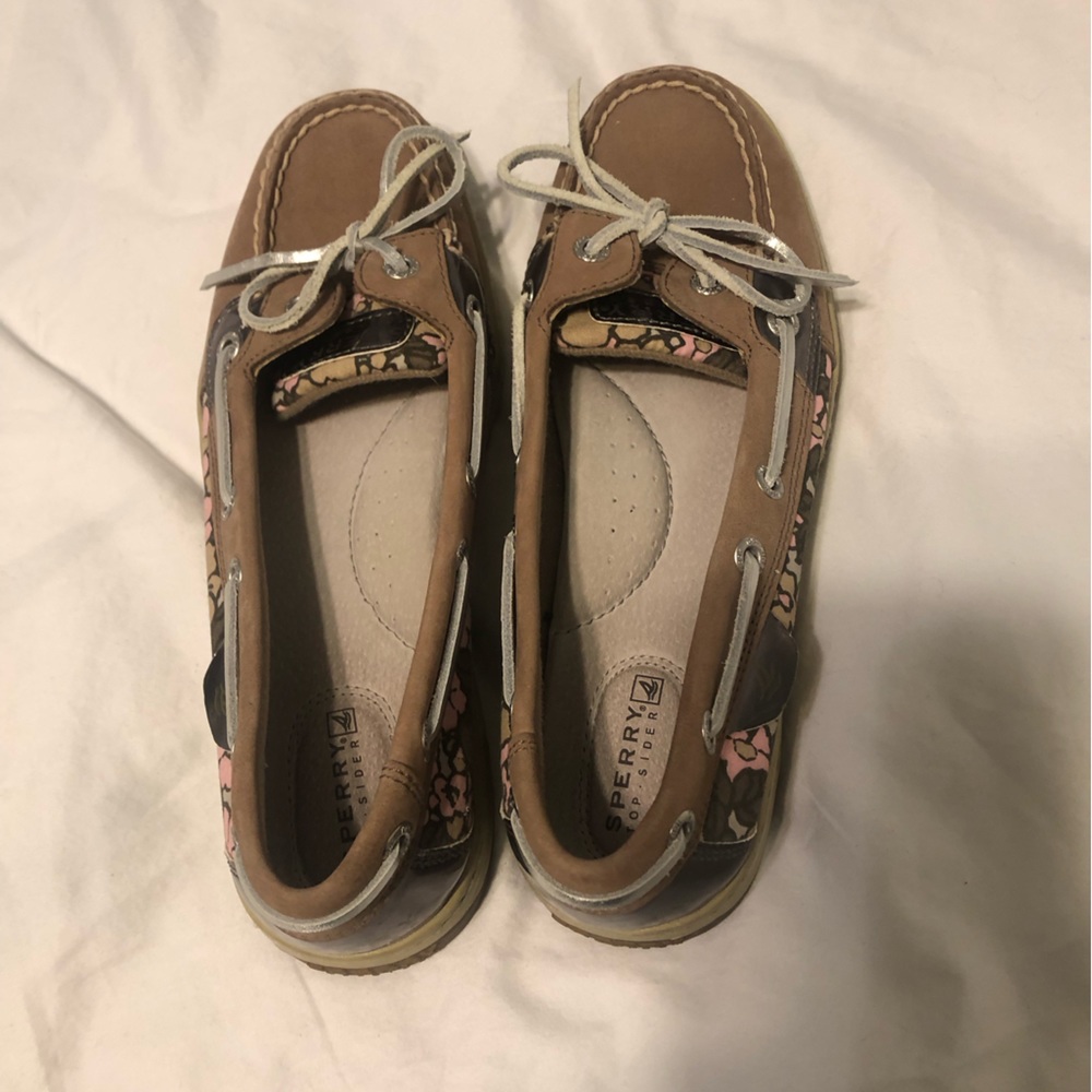 Sperrt Top Sider Sz 7 like new